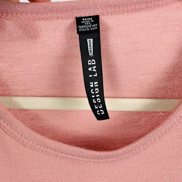 𝅺DESIGN Lab Ruffled Sweater - Picture 3 of 7